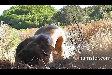 Đồng hồ khiêu dâm qua sex jav nhat ban đường hậu môn với một cô gái tóc vàng nhẹ nhàng.