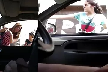 Cô gái jav phim sex nhat ban trẻ Nga đục lỗ bằng chai.