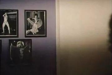 Cô gái xinh đẹp có phim sex bua nhat ban bầu thoát y