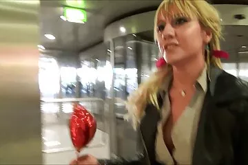 Nhóm quan hệ tình sex nhật bản full hd dục tại một bữa tiệc sinh nhật.