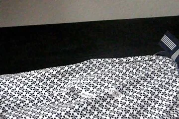 Raisawetsx ngồi hậu môn trên một con cặc dài nửa mét. phim sex hd nhat ban khong che