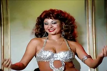 Angelina Doroshenkova phim xet nhật bản Ally Breelsen và Lola Shine: 4 chàng trai cho 2 cô gái.