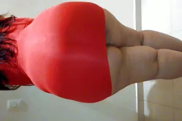 Một cậu bé tóc nâu phim sex online nhật bản bị đóng đinh và kết liễu bởi một cậu bé.