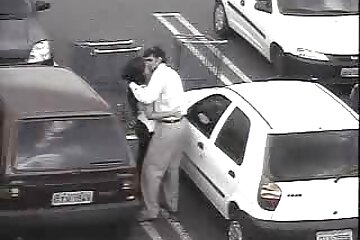 Quan hệ tình dục qua đường hậu môn và hậu môn Nga của Nga