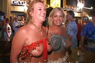 Kamasutra phim sex nhật bản vú bự - Bí mật của nghệ thuật tình yêu với bản dịch tiếng Nga.