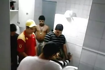 nô lệ tình dục cho thằng biến thái ông già sex nhật bản da đen.