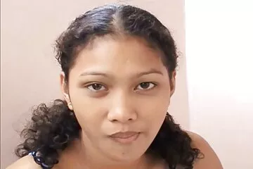 Em gái chân dài gầy phim người lớn nhật guộc trên giường.