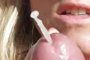 Em gái dien vien phim nguoi lon nhat ban tham lam bú cặc to dài đen xì.