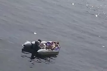 Bơm hậu môn với tinh trùng tóc vàng bệnh hoạn Mary Wet. nhung trang sex nhat ban